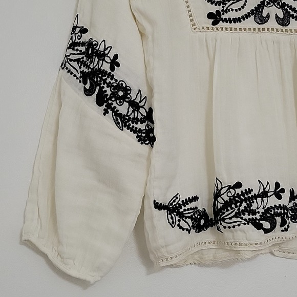 Misa Stella Embroidery Bohemian Top - Picture 3 of 13